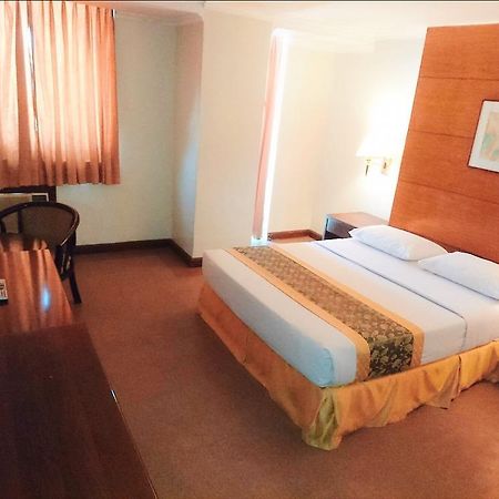 Iloilo Business Hotel Ngoại thất bức ảnh