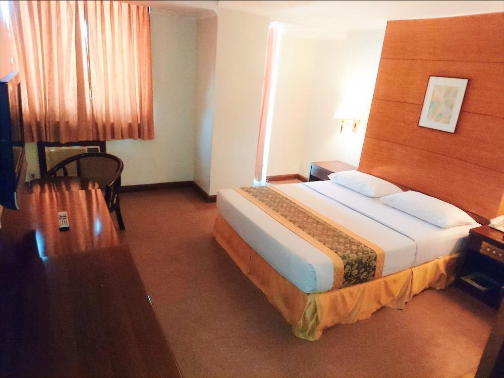 Iloilo Business Hotel Ngoại thất bức ảnh