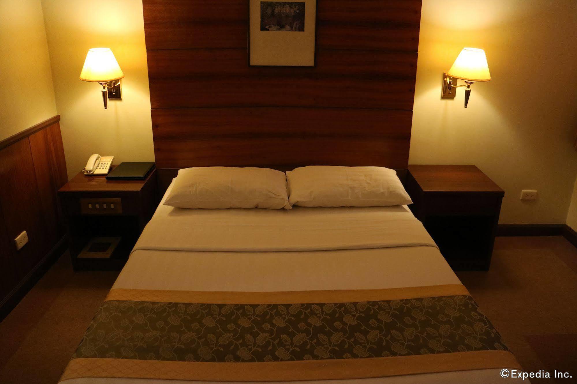 Iloilo Business Hotel Ngoại thất bức ảnh