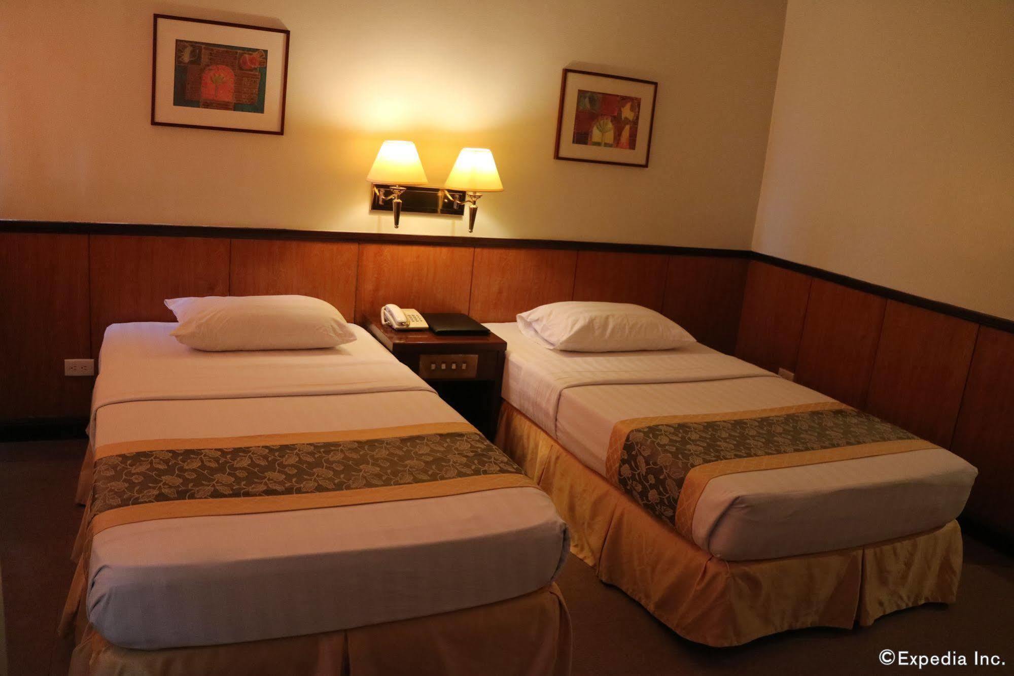 Iloilo Business Hotel Ngoại thất bức ảnh